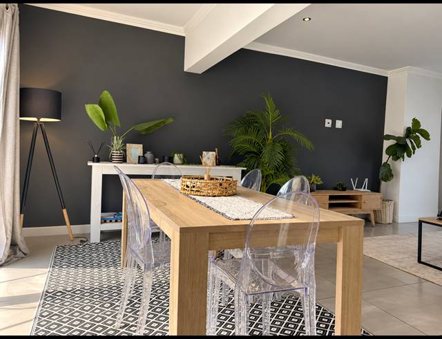 3 BEDROOM TOWNHOUSE FOR SALE IN KINDLEWOOD ESTATE